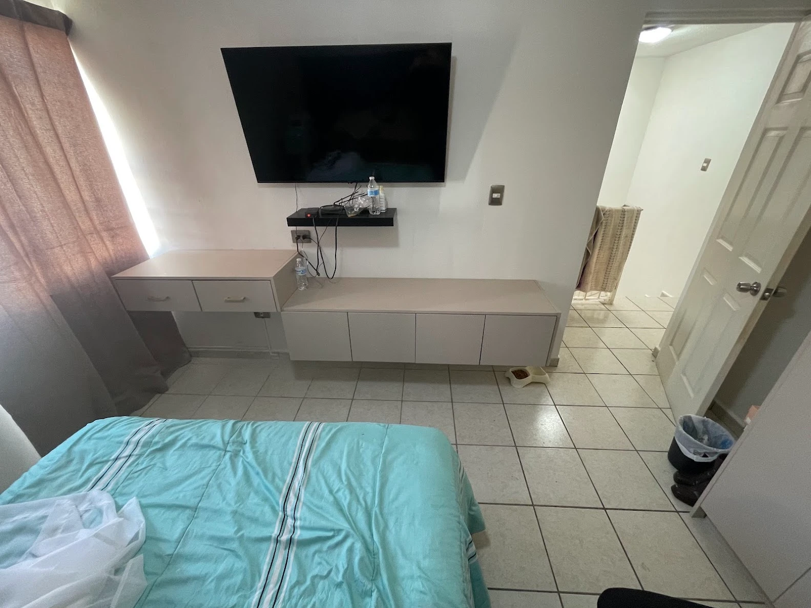 Mueble de TV con Escritorio 