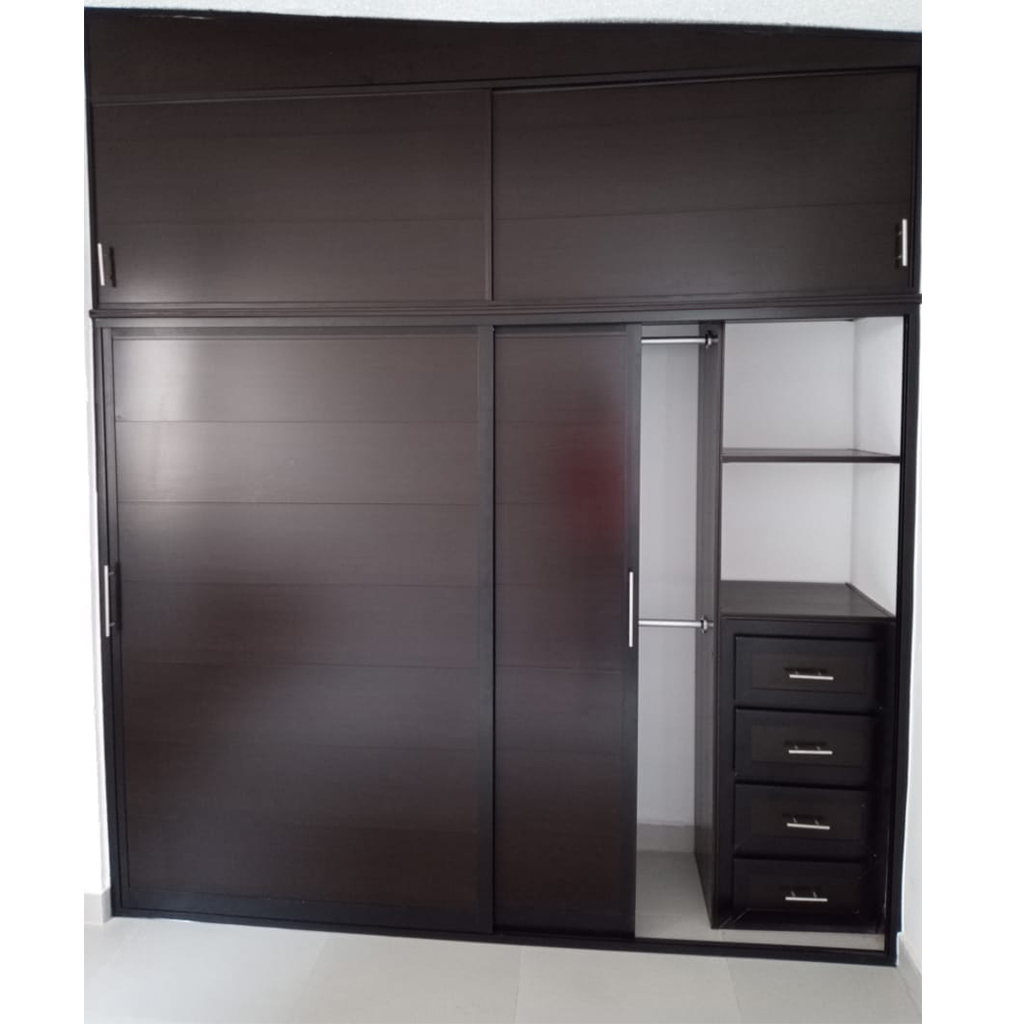 CLOSET PREMIUM CHOCOLATE